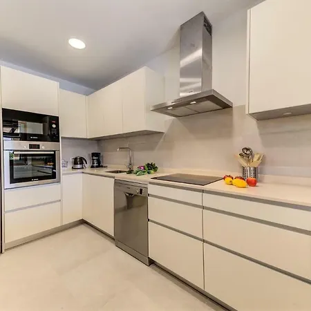 Lidia By Sealand Villa *